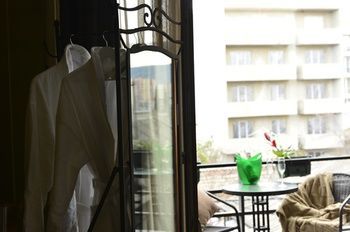 Hotel 27 Tbilisi Buitenkant foto